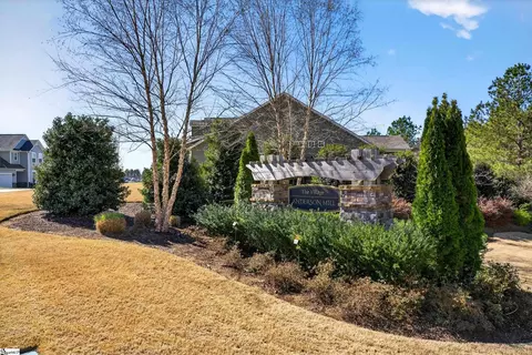 Exterior - 402 Vestry Pl, Moore, SC 29369 photo 9 of 9