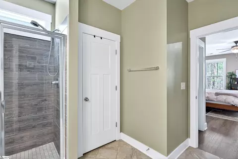 Bath - 402 Vestry Pl, Moore, SC 29369 photo 4 of 5