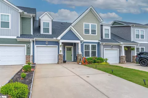 Exterior - 114 Pine Hollow Pl, Easley, SC 29642 photo 3 of 5