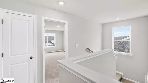 Entry Way - 2171 Springview Ct, Boiling Springs, SC 29316 photo 7 of 10