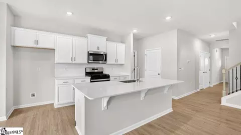 Entry Way - 2171 Springview Ct, Boiling Springs, SC 29316 photo 5 of 10