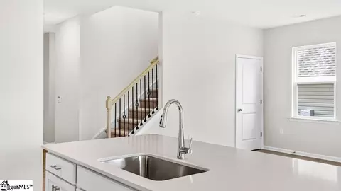 Kitchen - 2171 Springview Ct, Boiling Springs, SC 29316 photo 3 of 4