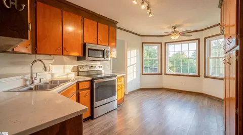 Kitchen - 111 Northridge Rd, Greer, SC 29650 photo 1 of 2