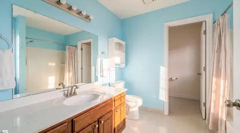 Bath - 111 Northridge Rd, Greer, SC 29650 photo 3 of 4