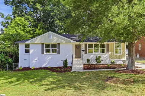 114 Birchwood St, Greenville, SC 29605