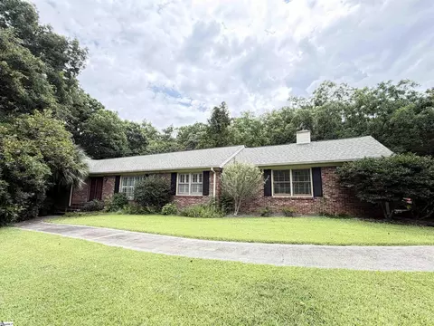 120 Arrowood Ln, Laurens, SC 29360