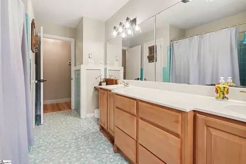 Bath - 440 Bowen Rd, Anderson, SC 29621 photo 1 of 3
