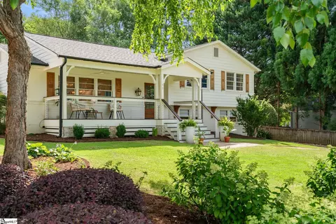 17 N Brookwood Dr, Greenville, SC 29605