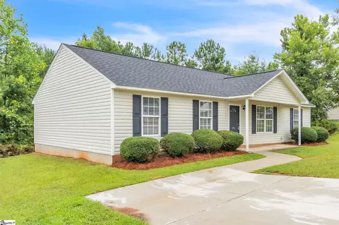208 Riverbreeze Rd, Greenville, SC 29611