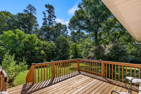 Exterior - 512 E Fredericks St, Anderson, SC 29621 photo 3 of 7