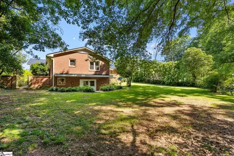 Exterior - 512 E Fredericks St, Anderson, SC 29621 photo 5 of 7
