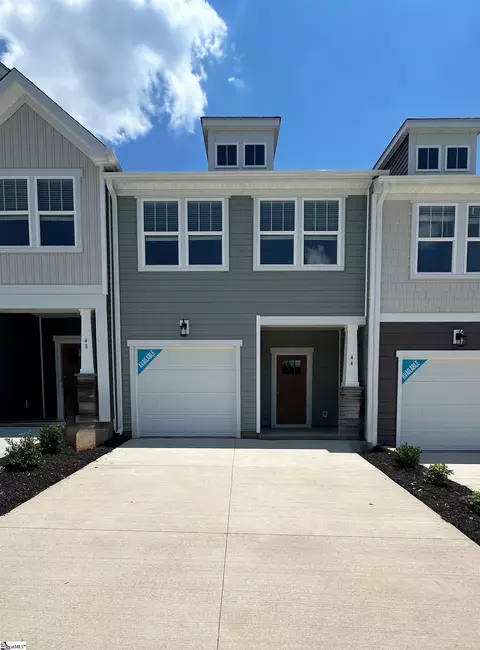 44 Shoemaker Rd, Greenville, SC 29617
