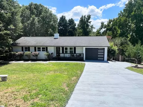 300 Hermitage Rd, Greenville, SC 29615