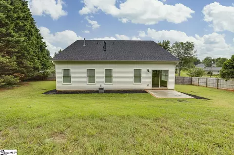 Exterior - 202 Meadow Ln, Easley, SC 29642 photo 6 of 8
