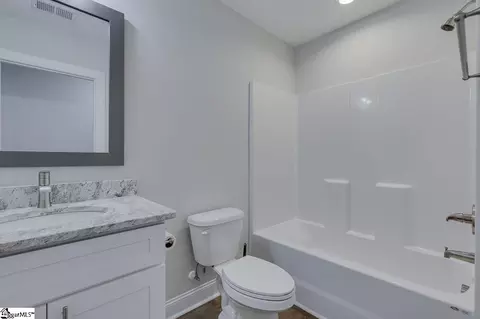 Bath - 202 Meadow Ln, Easley, SC 29642 photo 8 of 9