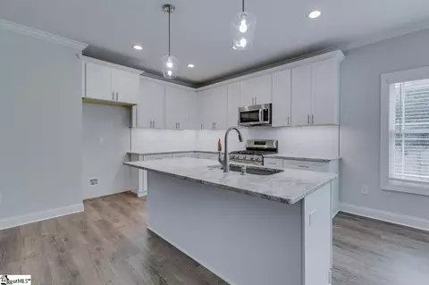 Kitchen - 202 Meadow Ln, Easley, SC 29642 photo 2 of 4