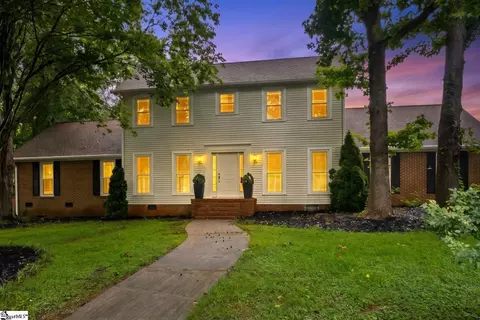 114 Woodhill Ln, Simpsonville, SC 29681