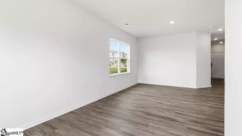Living - 830 Embark Cir, Greer, SC 29651 photo 3 of 4