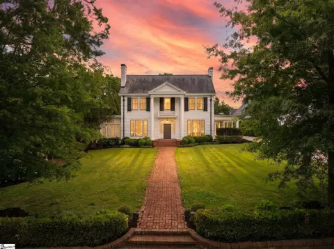 18 Sirrine Dr, Greenville, SC 29605