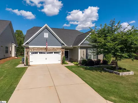 120 Broadleigh Ct, Boiling Springs, SC 29316