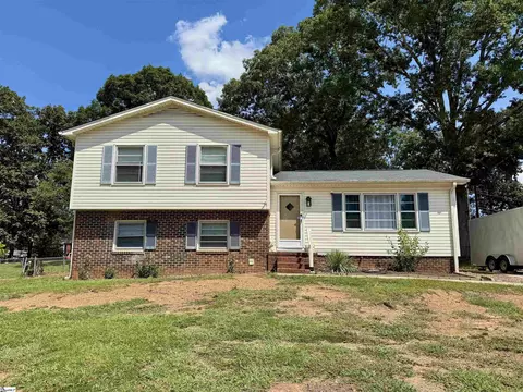 313 Alder Dr, Simpsonville, SC 29680