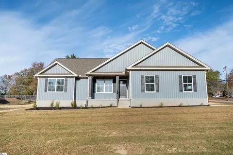 1008 Patch Dr, Spartanburg, SC 29302