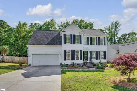 415 Scarlet Oak Dr, Fountain Inn, SC 29644