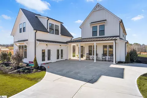 100 Ever Silvers Ln, Taylors, SC 29687