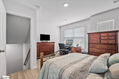Bedroom - 101 Aleppo Ln, Greer, SC 29651 photo 5 of 6