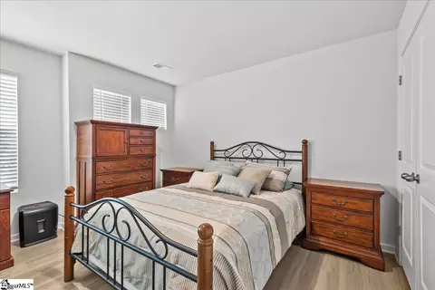 Bedroom - 101 Aleppo Ln, Greer, SC 29651 photo 4 of 6