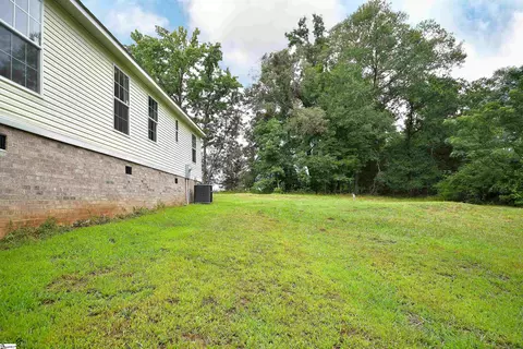 Exterior - 579 Daventon Rd, Honea Path, SC 29654 photo 6 of 8