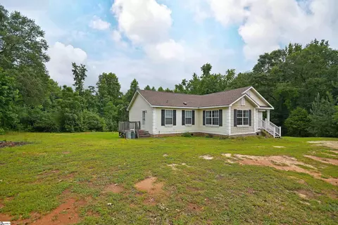 Exterior - 579 Daventon Rd, Honea Path, SC 29654 photo 4 of 8
