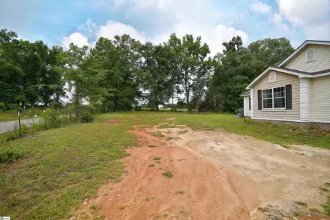 Exterior - 579 Daventon Rd, Honea Path, SC 29654 photo 3 of 8