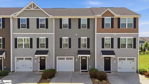302 Parkridge Way, Simpsonville, SC 29680