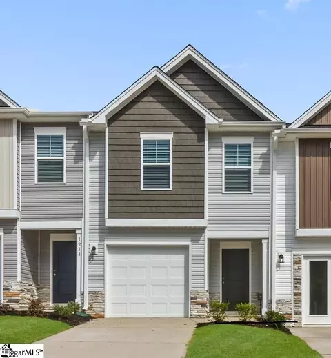 1411 Chesapeake Ln, Spartanburg, SC 29303