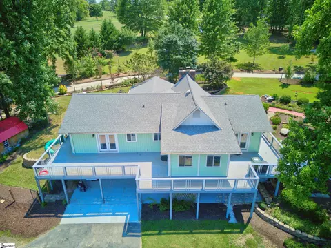 300 Chastain Hill Rd, Taylors, SC 29687