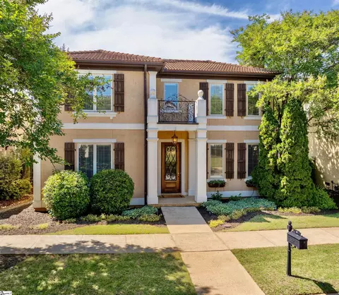 8 Arezzo Dr, Greenville, SC 29609