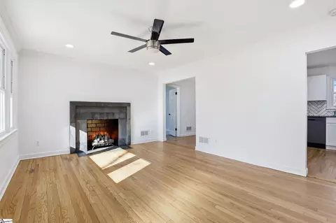 Living - 601 S D St, Easley, SC 29640 photo 1 of 3