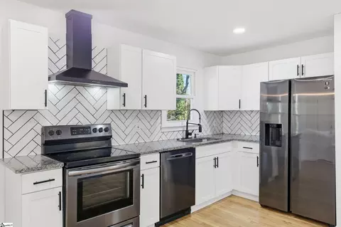 Kitchen - 601 S D St, Easley, SC 29640 photo 2 of 2