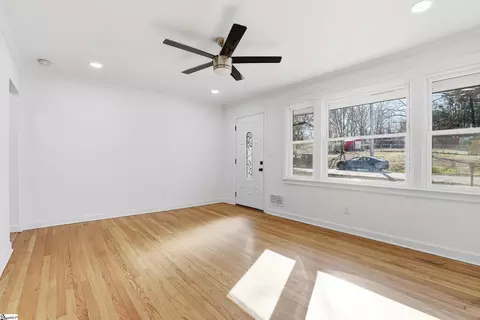 Living - 601 S D St, Easley, SC 29640 photo 2 of 3