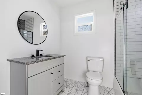 Bath - 601 S D St, Easley, SC 29640 photo 1 of 2