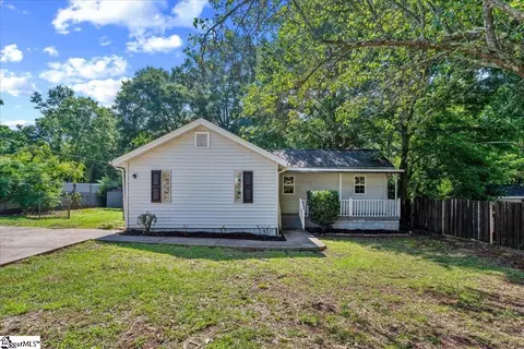102 Rasor Dr, Greenville, SC 29617