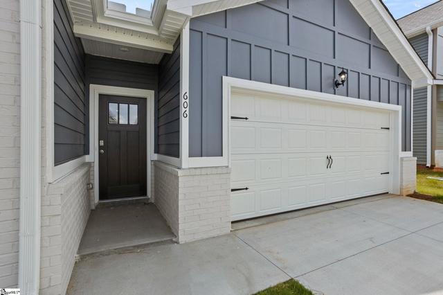 606 Silver Fir St, Piedmont, SC 29673