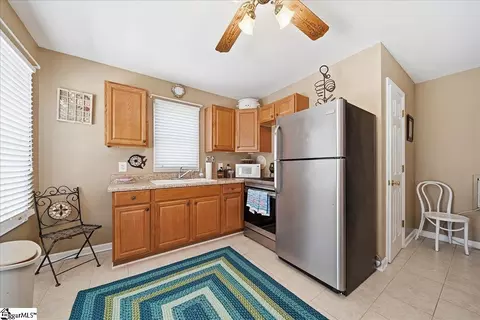 Kitchen - 418 River Rd, Union, SC 29379 photo 7 of 7