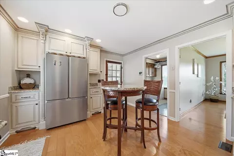 Kitchen - 418 River Rd, Union, SC 29379 photo 5 of 7