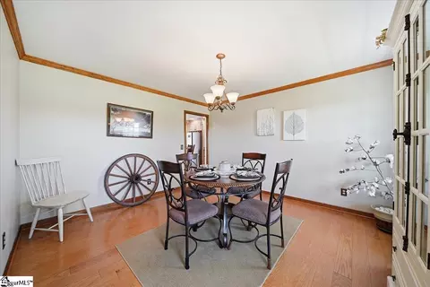 Dining - 418 River Rd, Union, SC 29379 photo 1 of 2