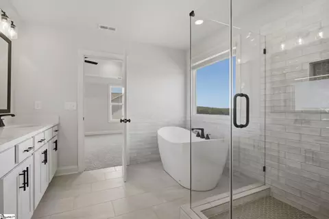 Bath - 97 Boggs Rd, Pelzer, SC 29669 photo 3 of 3