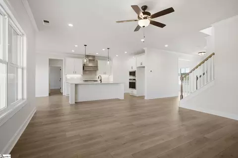 Living - 97 Boggs Rd, Pelzer, SC 29669 photo 3 of 3