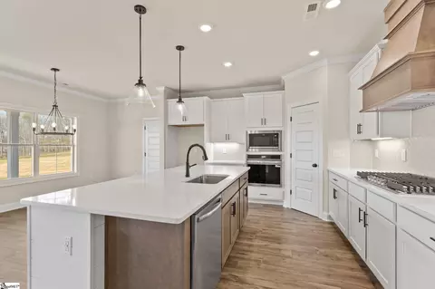 Kitchen - 89 Boggs Rd, Pelzer, SC 29669 photo 1 of 2