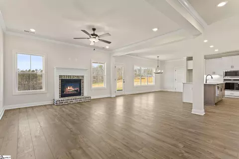 Living - 89 Boggs Rd, Pelzer, SC 29669 photo 2 of 4